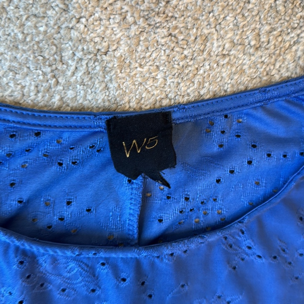 W5 Delph Blue Lace Eyelet Blouse Short Tied Sleeves Women Size Medium - Picture 2 of 7